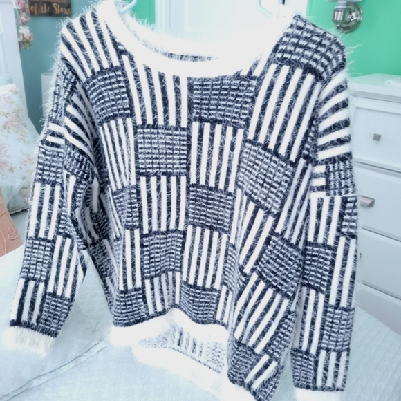 Forever 21 Sweaters - F21 Cozy warm sweater